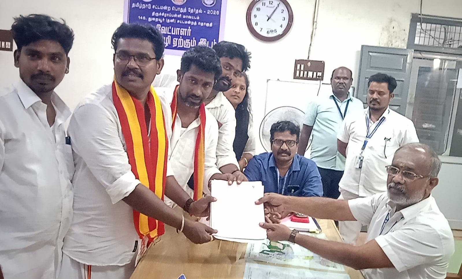 மூலச் செய்தியுடன் வெளியிடப்பட்ட படம்.
